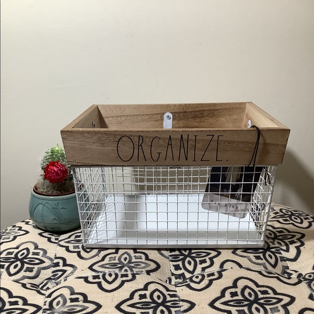 Rae Dunn ORGANIZE Wire Basket